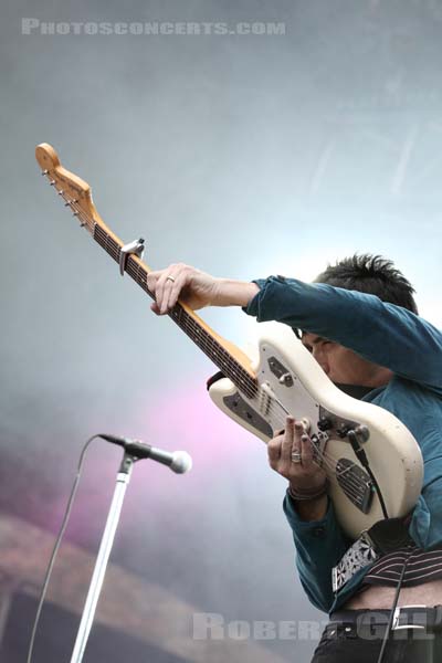 JOHNNY MARR - 2013-08-23 - SAINT CLOUD - Domaine National - Scene de l'Industrie - 